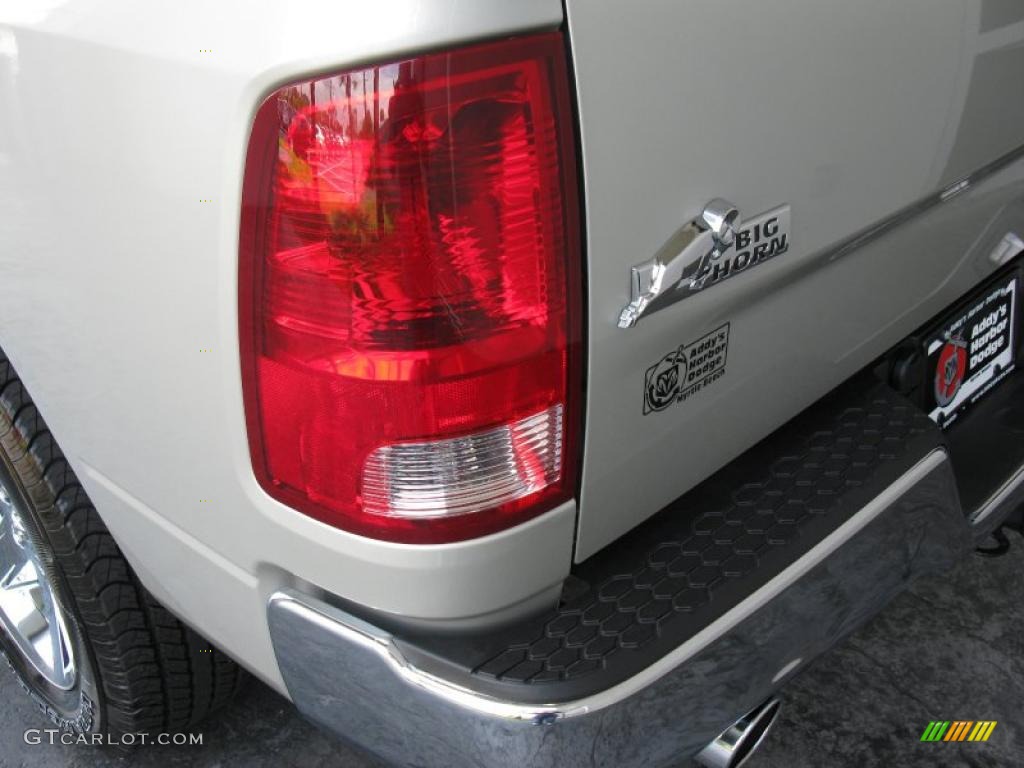 2010 Ram 1500 Big Horn Quad Cab - Light Graystone Pearl / Dark Slate/Medium Graystone photo #7