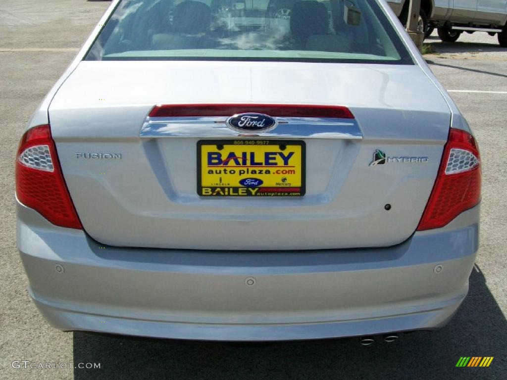 2010 Fusion Hybrid - Brilliant Silver Metallic / Medium Light Stone photo #5