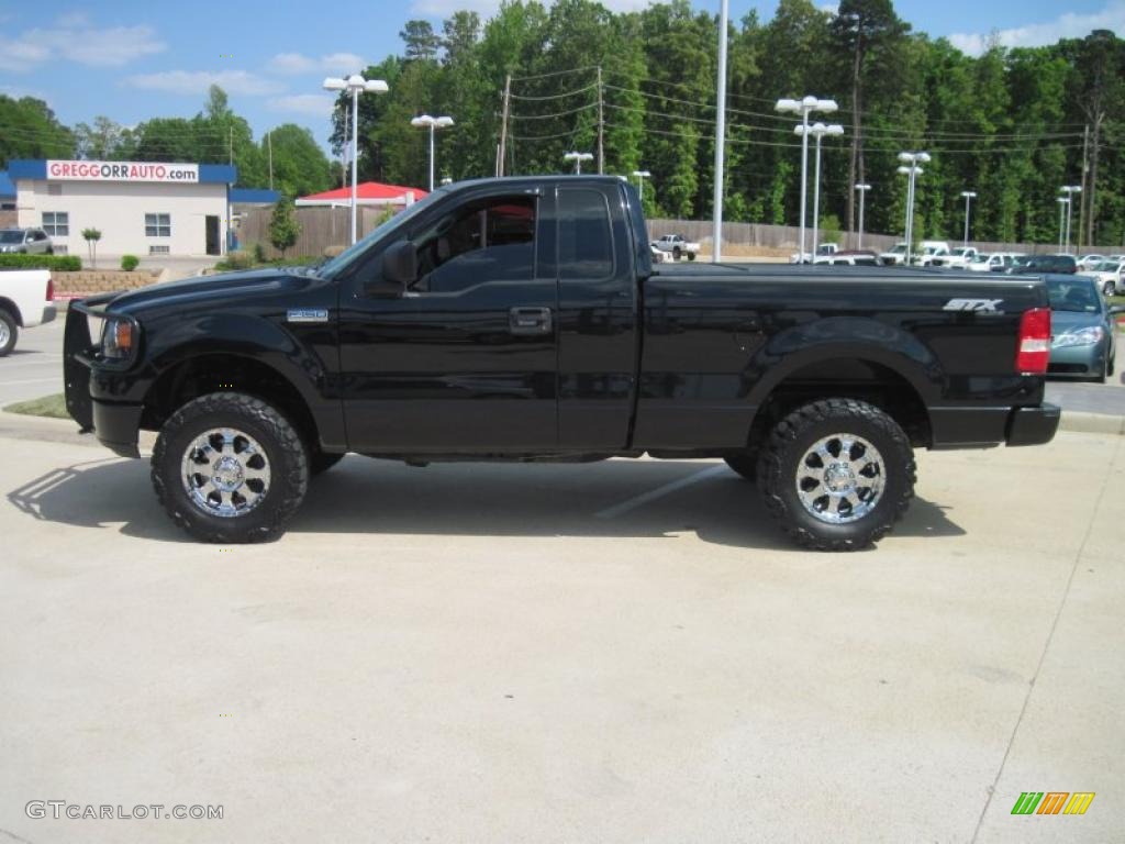 2004 F150 STX Regular Cab 4x4 - Black / Dark Flint photo #3