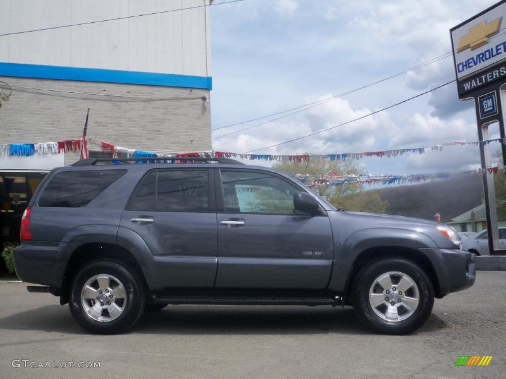 2006 4Runner SR5 4x4 - Galactic Gray Mica / Stone Gray photo #4