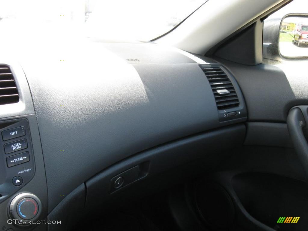 2003 Accord EX Coupe - Satin Silver Metallic / Black photo #18