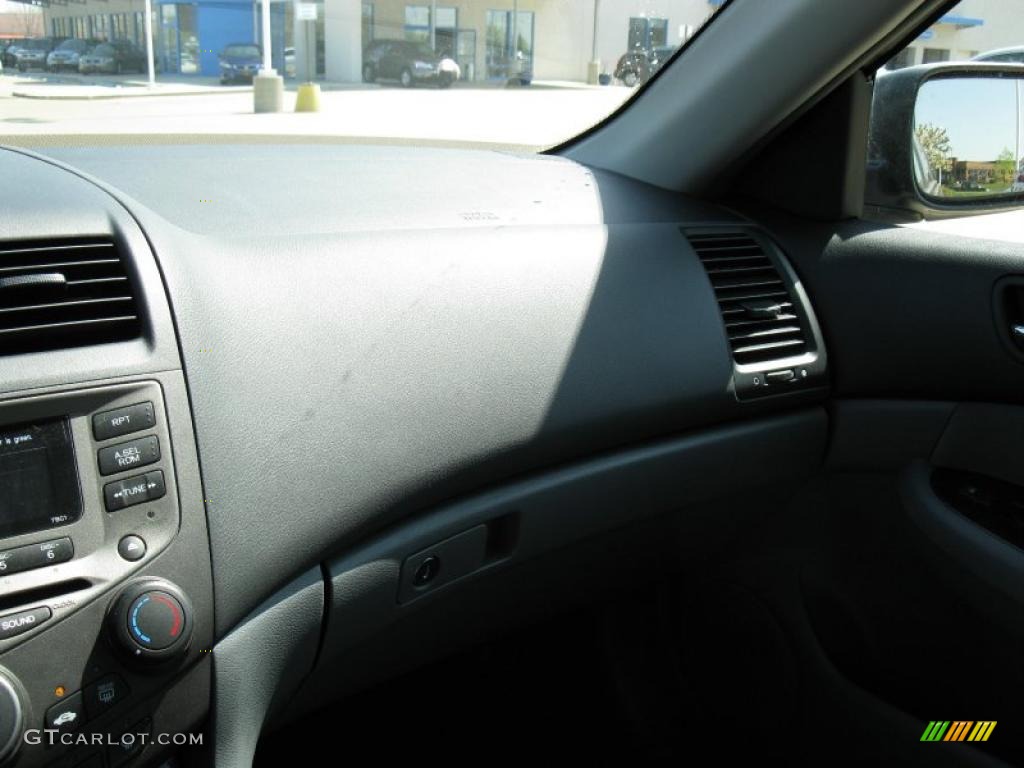 2007 Accord SE Sedan - Royal Blue Pearl / Gray photo #18