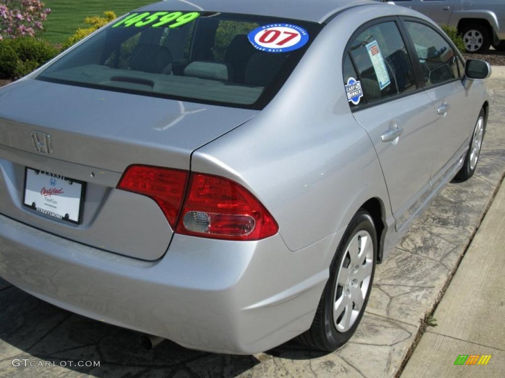 2007 Civic LX Sedan - Alabaster Silver Metallic / Gray photo #8