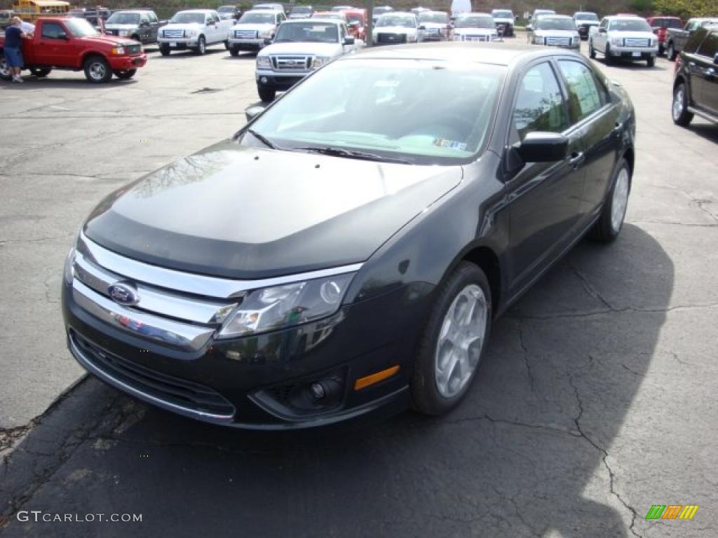 2010 Fusion SE V6 - Atlantis Green Metallic / Charcoal Black photo #10