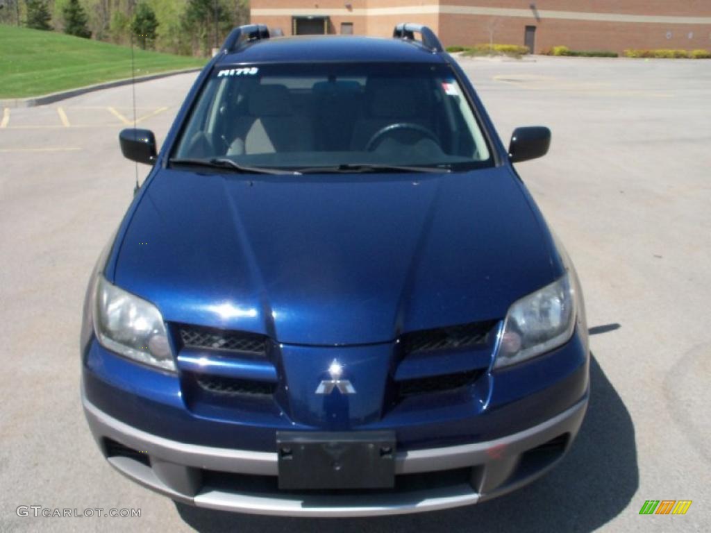 2003 Outlander LS 4WD - Royal Blue Pearl / Charcoal photo #8