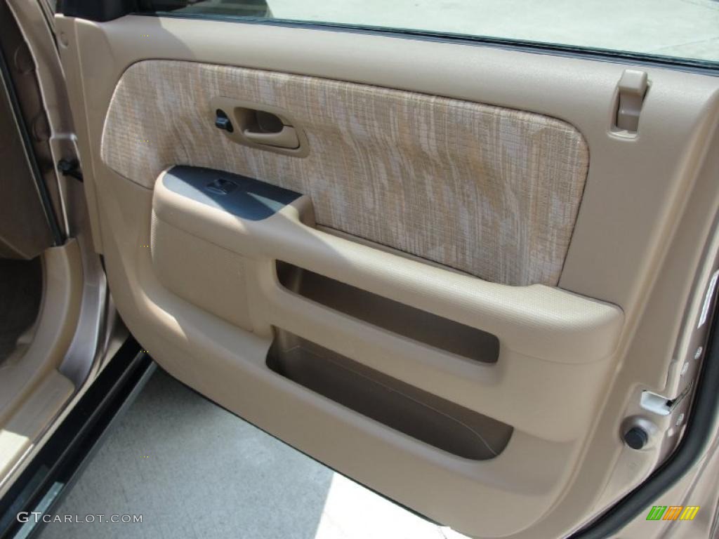 2004 CR-V LX - Mojave Mist Metallic / Saddle photo #27