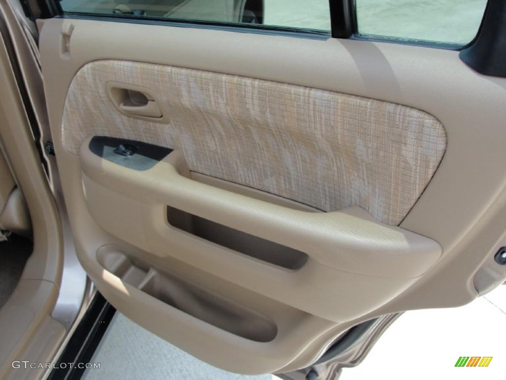 2004 CR-V LX - Mojave Mist Metallic / Saddle photo #30