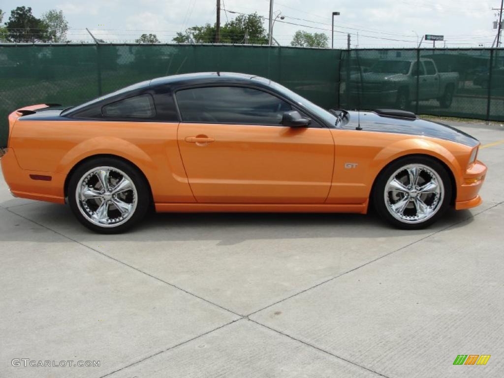 2007 Mustang GT Premium Coupe - Grabber Orange / Light Graphite photo #2