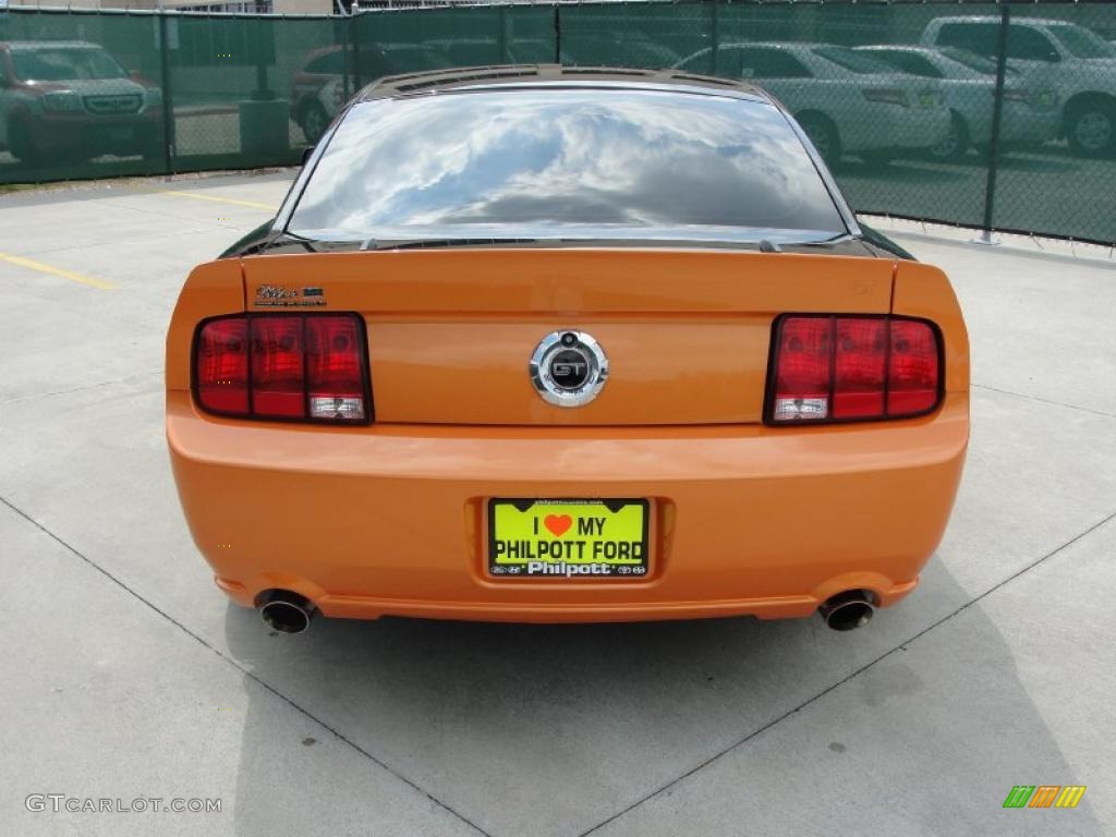 2007 Mustang GT Premium Coupe - Grabber Orange / Light Graphite photo #4