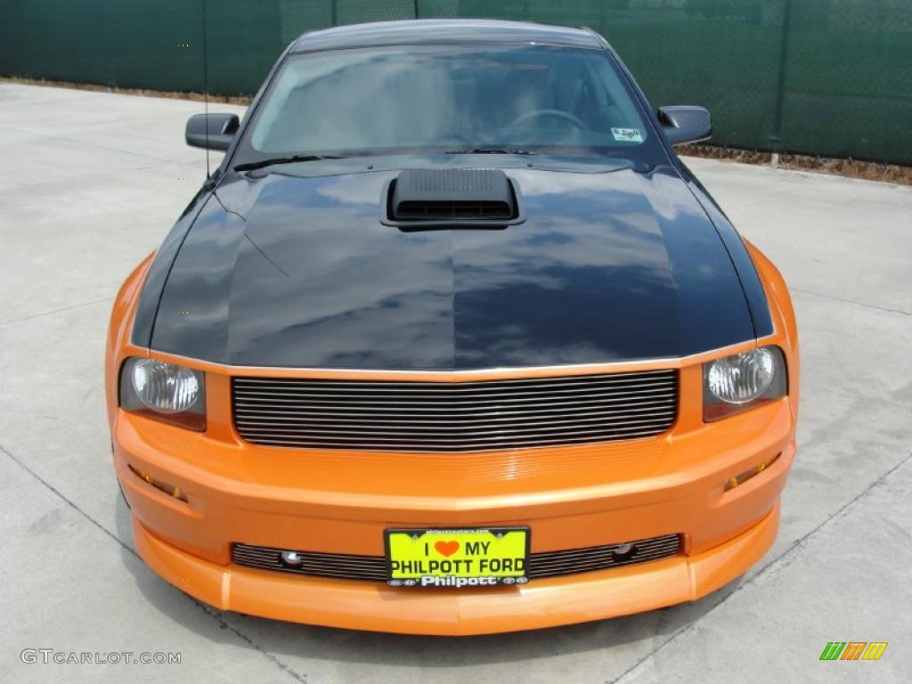 2007 Mustang GT Premium Coupe - Grabber Orange / Light Graphite photo #8