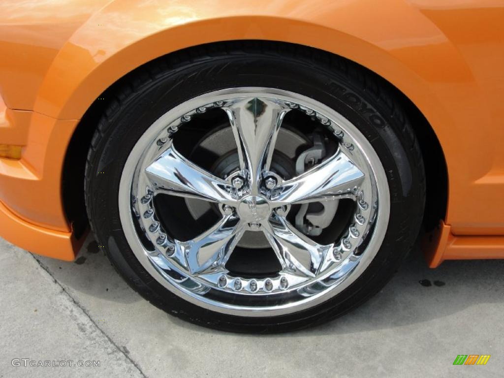 2007 Mustang GT Premium Coupe - Grabber Orange / Light Graphite photo #15