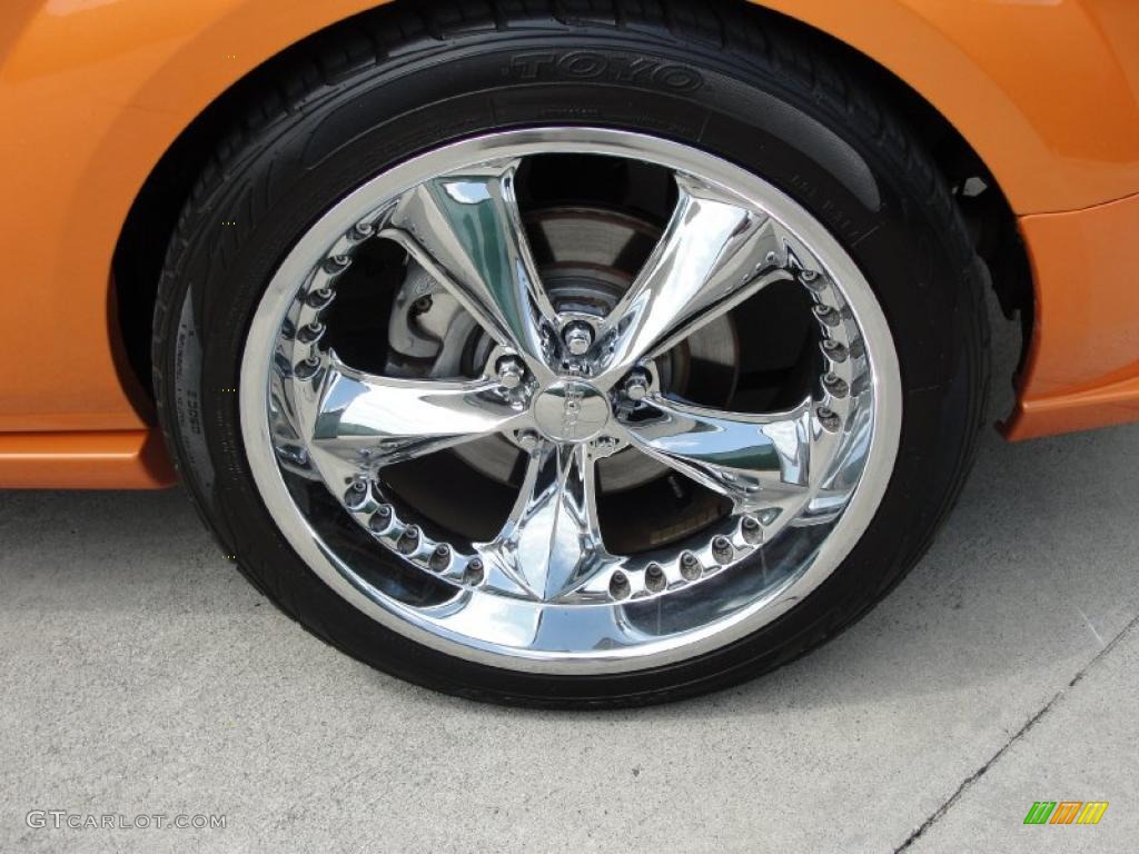 2007 Mustang GT Premium Coupe - Grabber Orange / Light Graphite photo #16