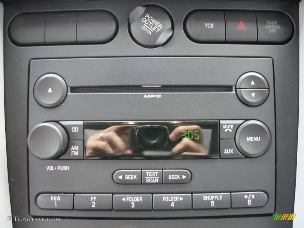 2007 Mustang GT Premium Coupe - Grabber Orange / Light Graphite photo #38