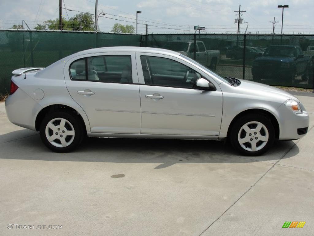 2007 Cobalt LT Sedan - Ultra Silver Metallic / Gray photo #2
