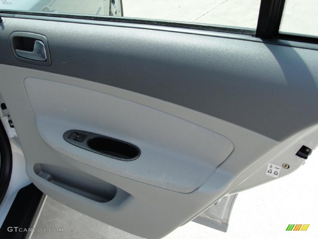 2007 Cobalt LT Sedan - Ultra Silver Metallic / Gray photo #27