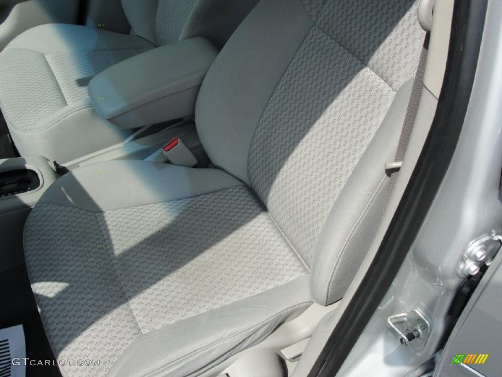2007 Cobalt LT Sedan - Ultra Silver Metallic / Gray photo #34