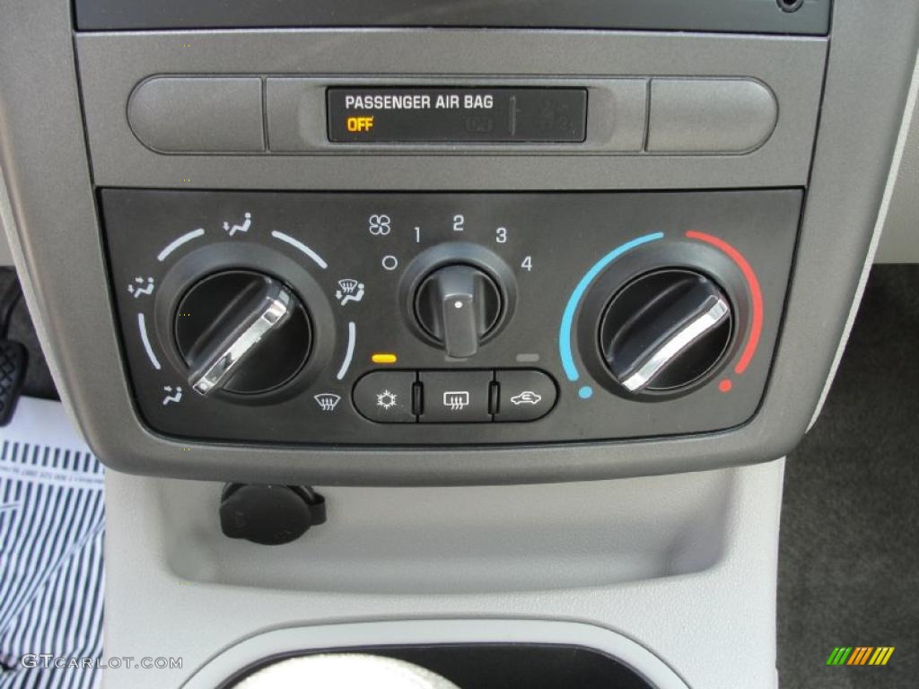 2007 Cobalt LT Sedan - Ultra Silver Metallic / Gray photo #39