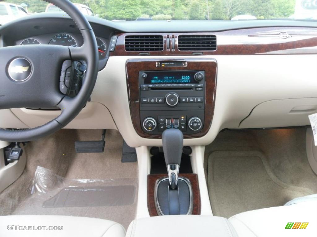 2010 Impala LTZ - Summit White / Neutral photo #17