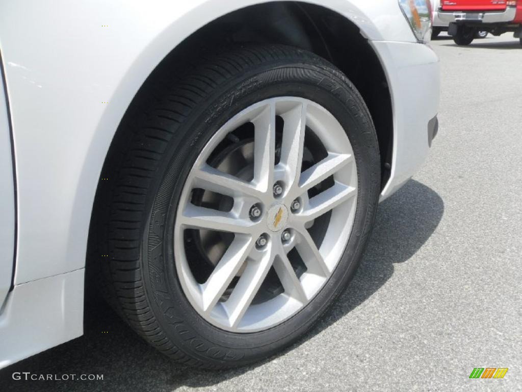 2010 Impala LTZ - Summit White / Neutral photo #22
