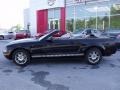Black - Mustang V6 Deluxe Convertible Photo No. 2