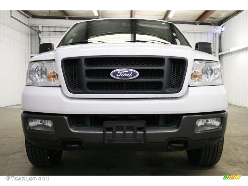 2004 F150 FX4 Regular Cab 4x4 - Oxford White / Black/Medium Flint photo #3