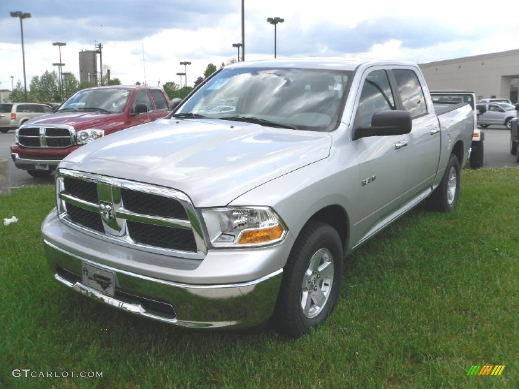 2010 Ram 1500 SLT Crew Cab - Bright Silver Metallic / Dark Slate/Medium Graystone photo #1