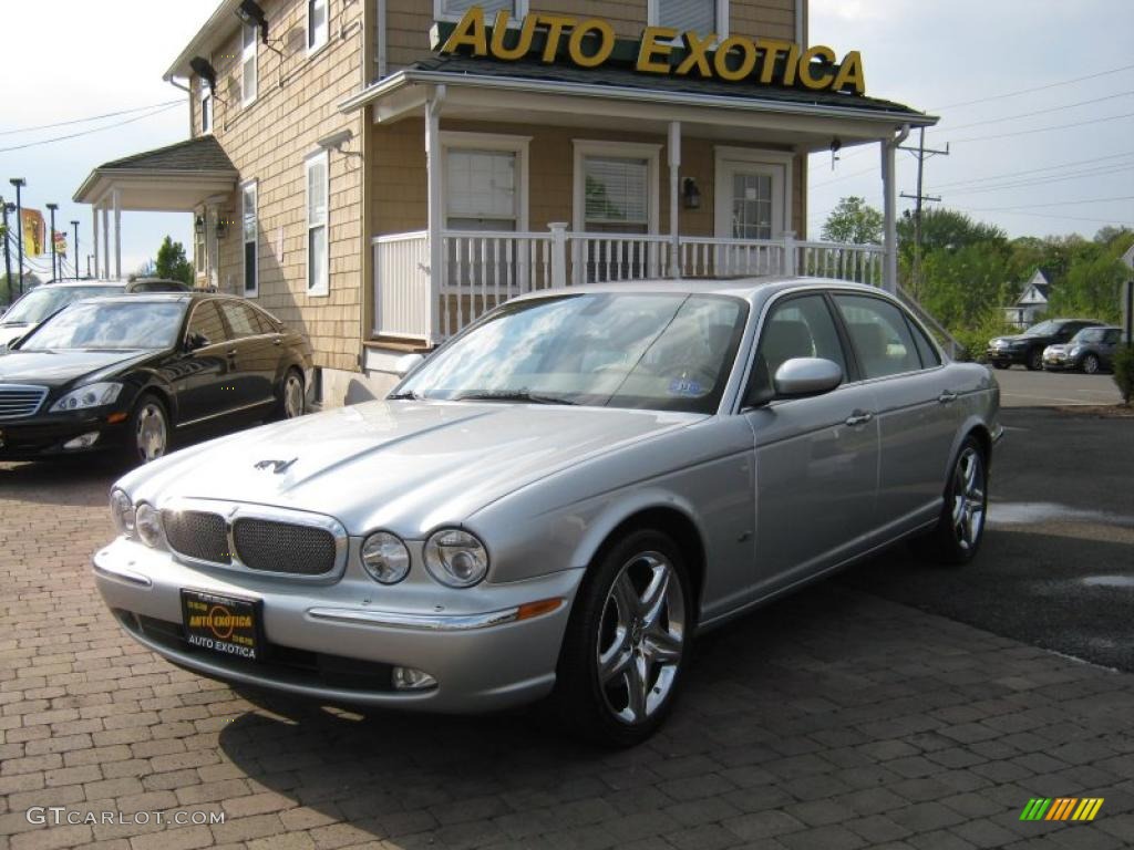 2006 XJ XJ8 L - Platinum Silver Metallic / Champagne photo #1