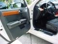 Ivory Pearl - M 35 Sedan Photo No. 13