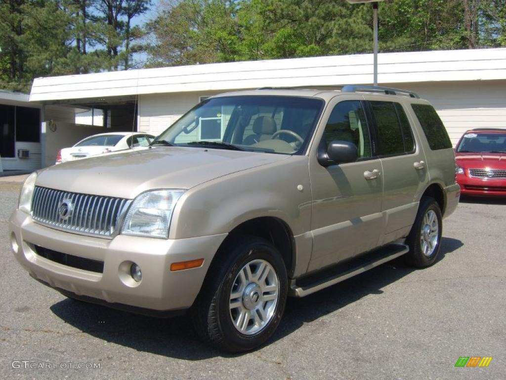2004 Pueblo Gold Metallic Mercury Mountaineer V8 Premier AWD 28936498