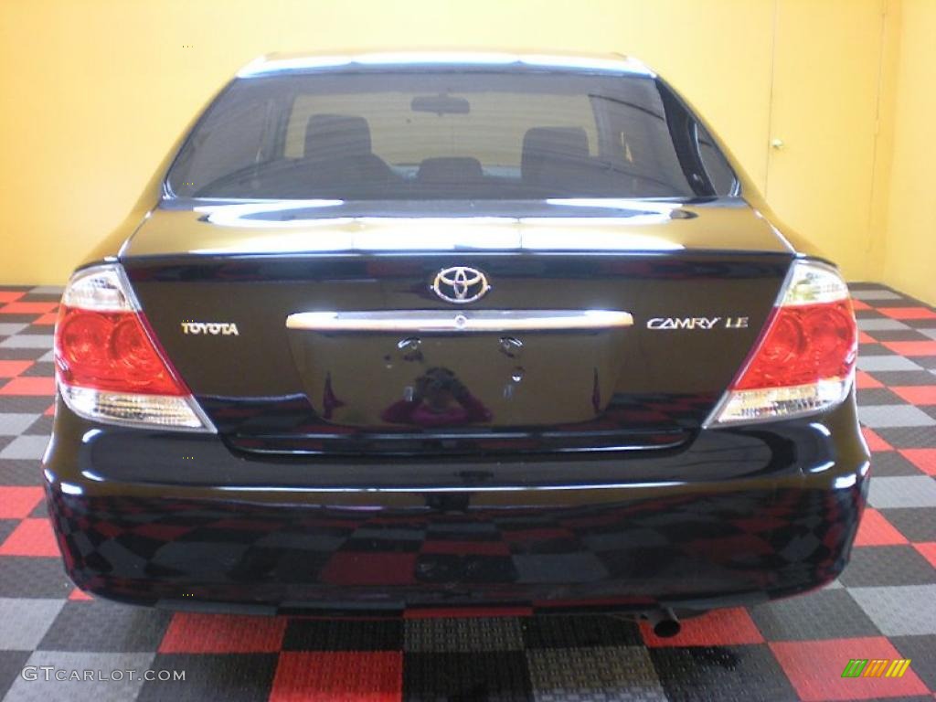 2006 Camry LE - Black / Taupe photo #5