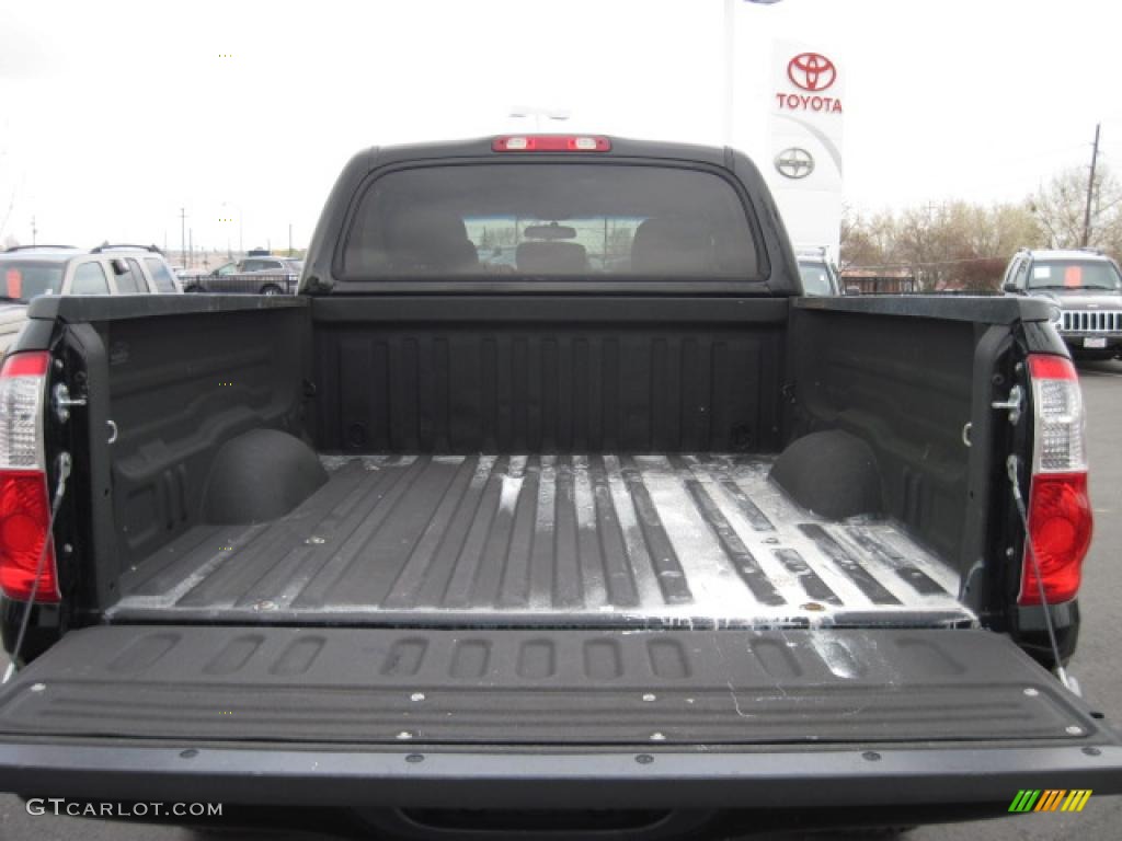 2005 Tundra Limited Double Cab 4x4 - Black / Taupe photo #28