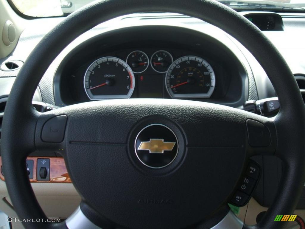 2010 Aveo LT Sedan - Summit White / Neutral photo #13