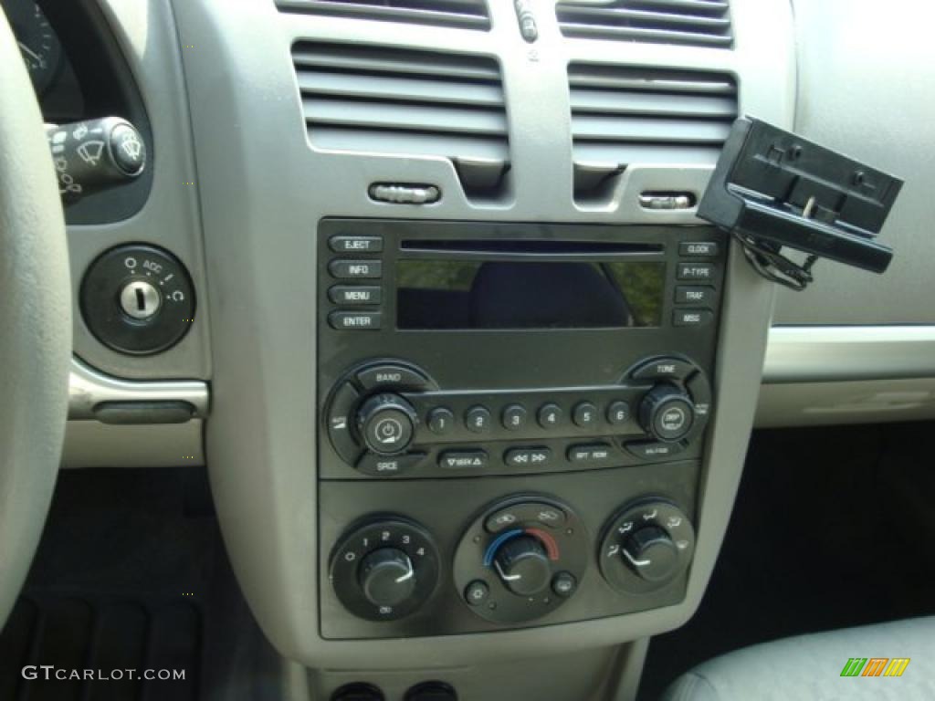 2005 Malibu Sedan - Galaxy Silver Metallic / Gray photo #13