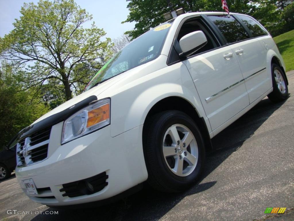 2008 Grand Caravan SXT - Stone White / Dark Slate/Light Shale photo #1