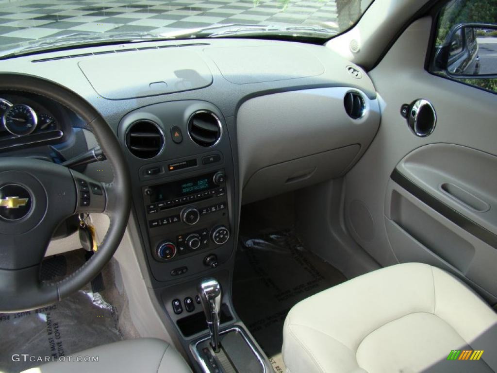 2006 HHR LT - Black / Gray photo #21