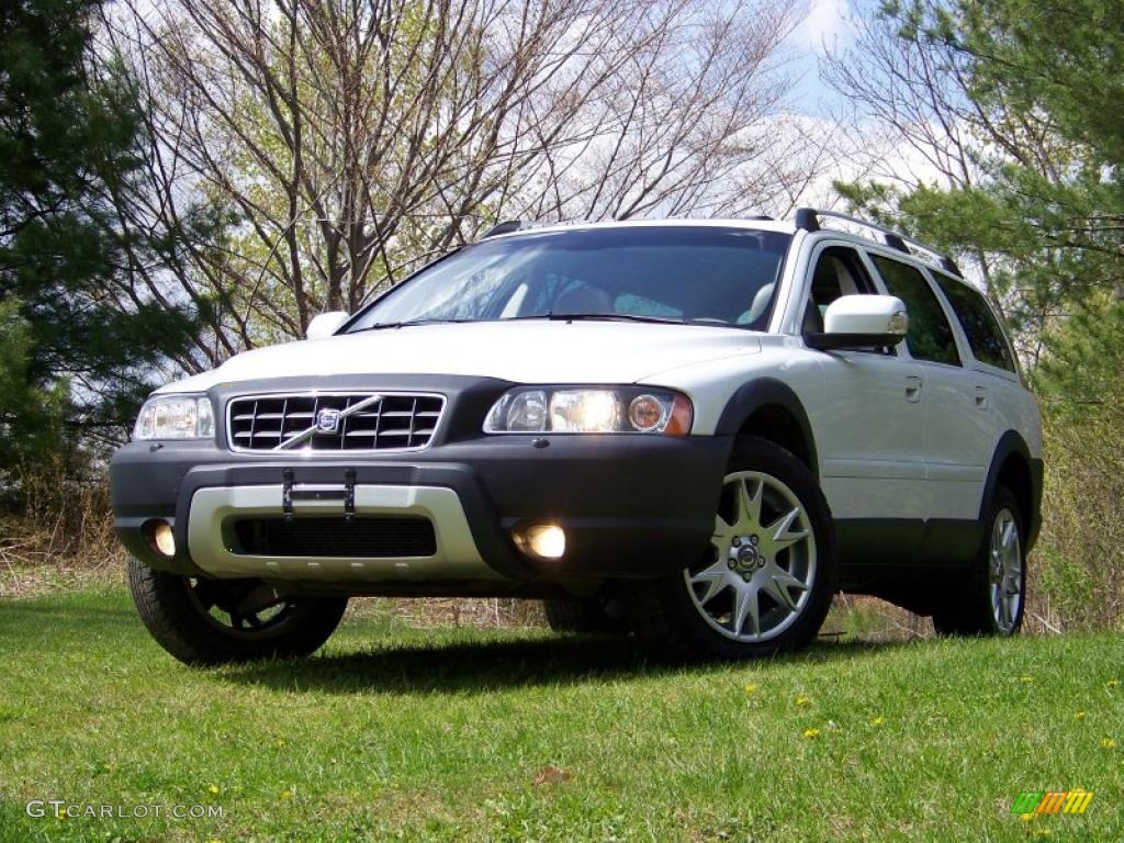 2007 XC70 AWD Cross Country - Ice White / Taupe photo #1