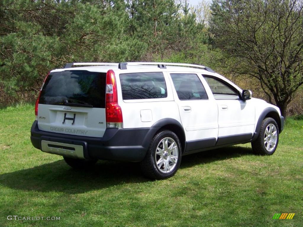 2007 XC70 AWD Cross Country - Ice White / Taupe photo #5
