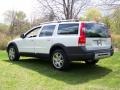 2007 Ice White Volvo XC70 AWD Cross Country  photo #7