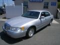 2001 Silver Frost Metallic Lincoln Town Car Executive  photo #1