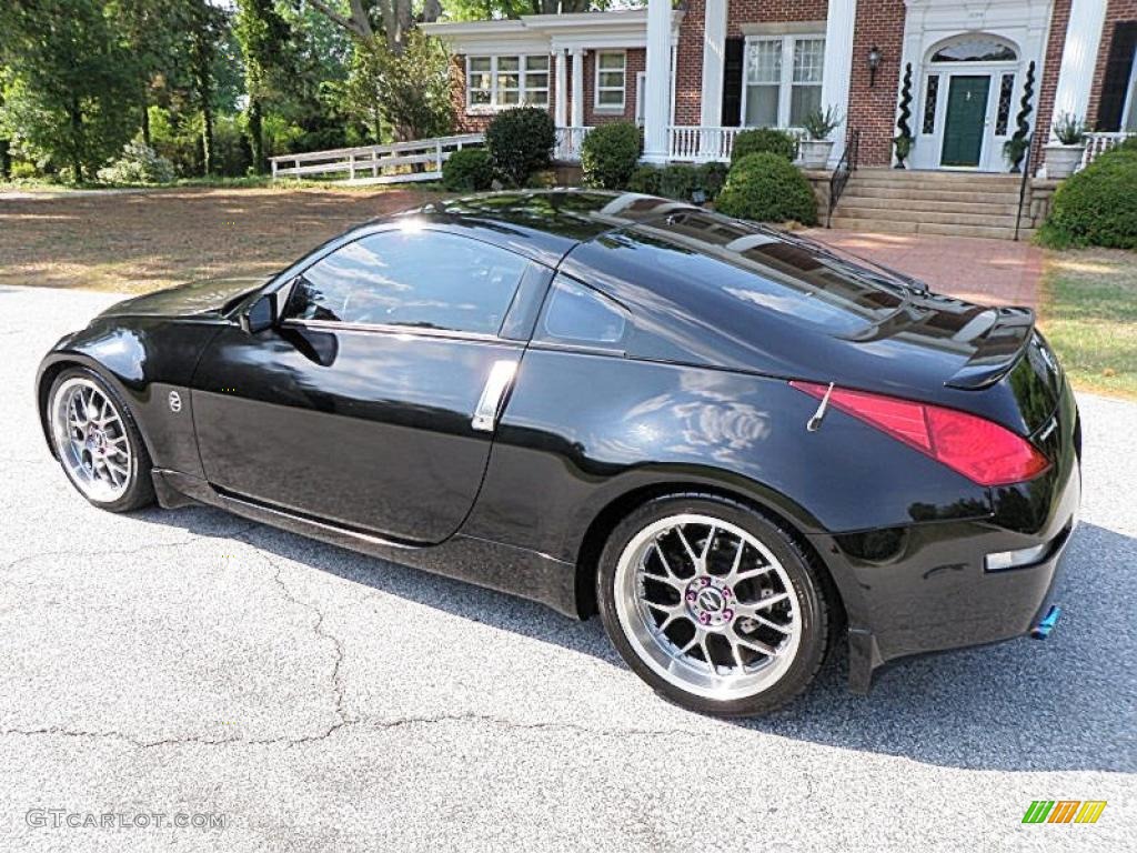 2003 350Z Touring Coupe - Super Black / Charcoal photo #5