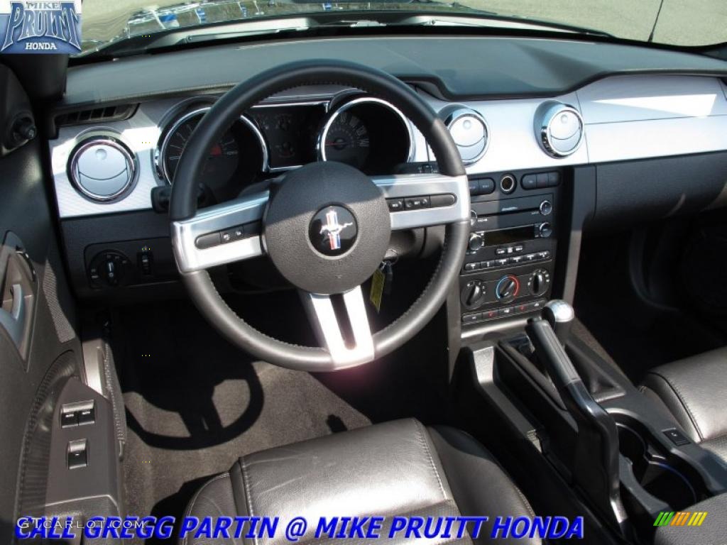 2008 Mustang GT Premium Convertible - Black / Dark Charcoal photo #21