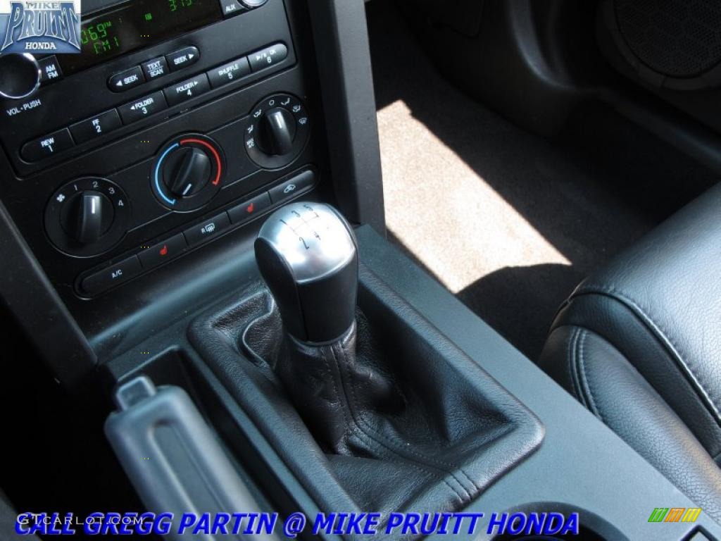 2008 Mustang GT Premium Convertible - Black / Dark Charcoal photo #28