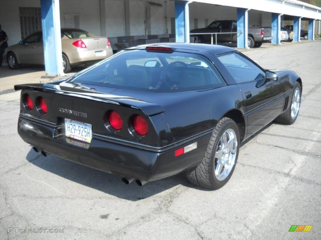 1990 Corvette Coupe - Black / Black photo #2