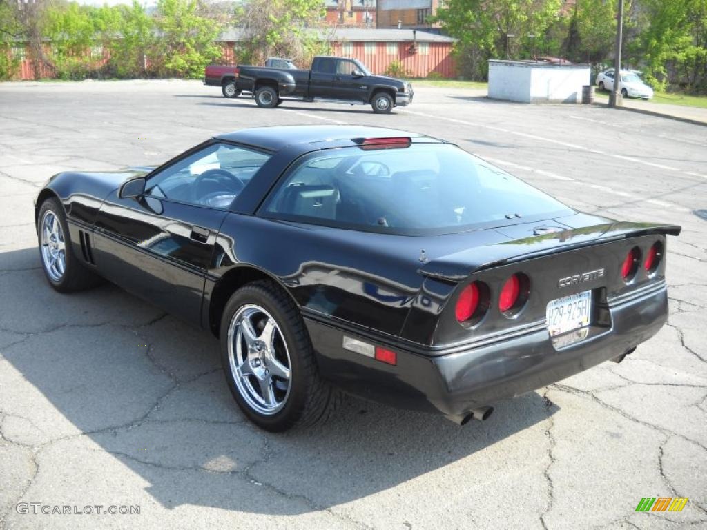 1990 Corvette Coupe - Black / Black photo #4
