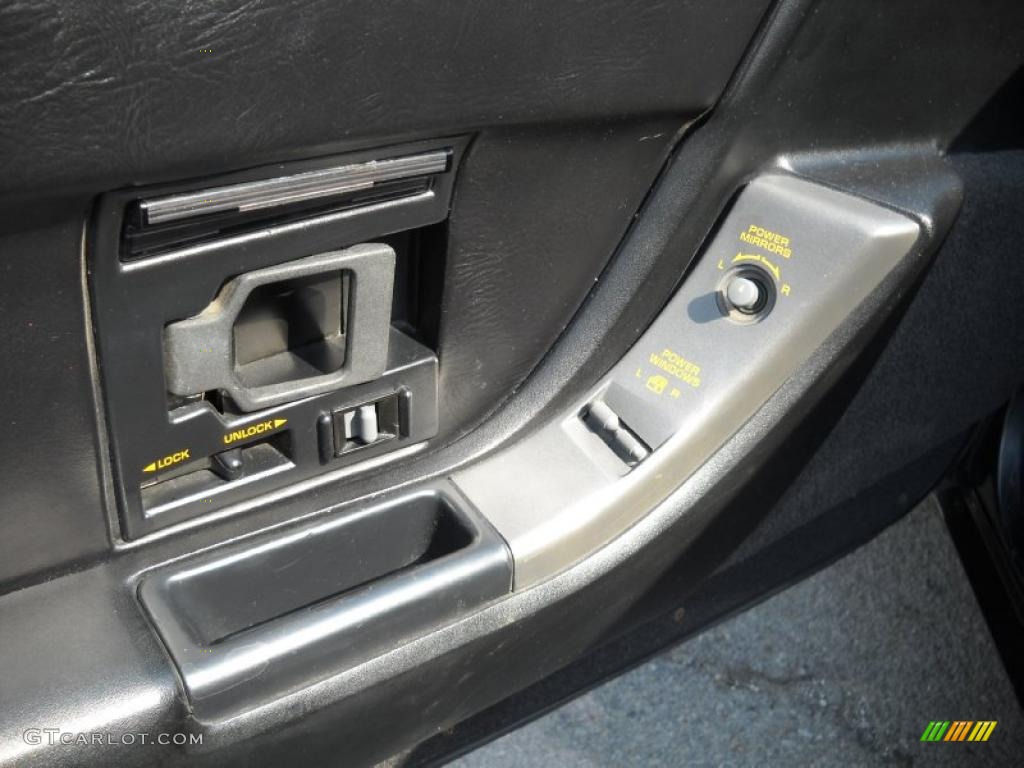 1990 Corvette Coupe - Black / Black photo #21