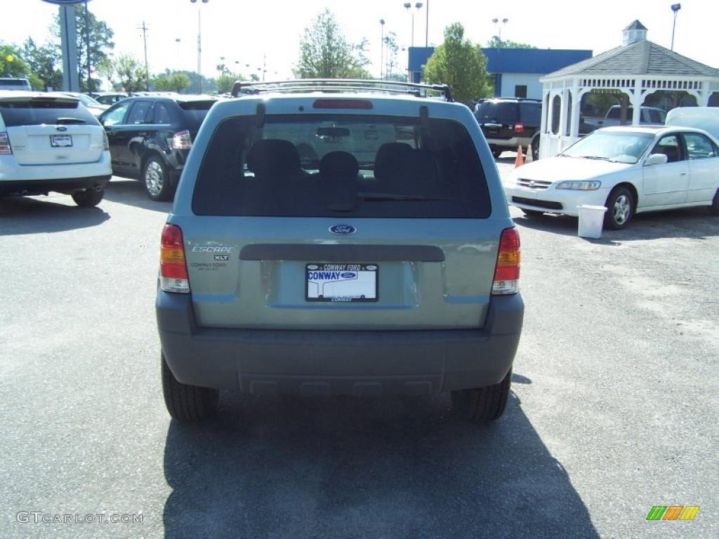 2005 Escape XLT V6 4WD - Titanium Green Metallic / Medium/Dark Pebble Beige photo #6