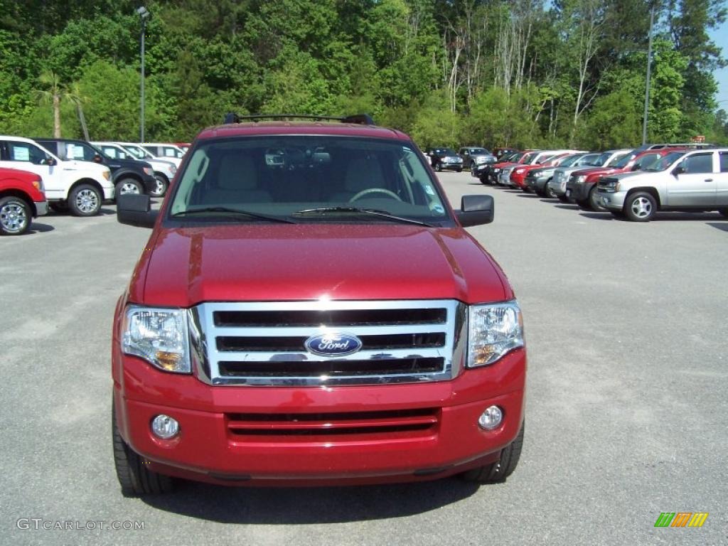 2009 Expedition EL XLT - Sangria Red Metallic / Stone photo #2