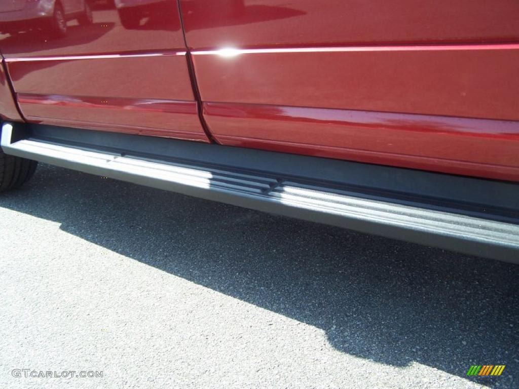 2009 Expedition EL XLT - Sangria Red Metallic / Stone photo #10
