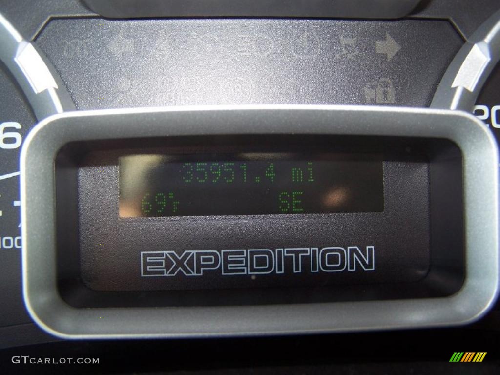 2009 Expedition EL XLT - Sangria Red Metallic / Stone photo #25
