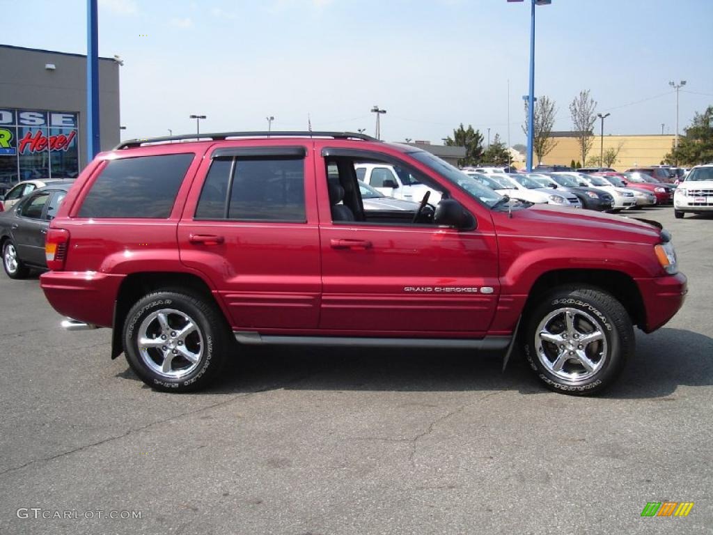 2002 Grand Cherokee Overland 4x4 - Inferno Red Tinted Pearlcoat / Dark Slate Gray/Light Slate Gray photo #6